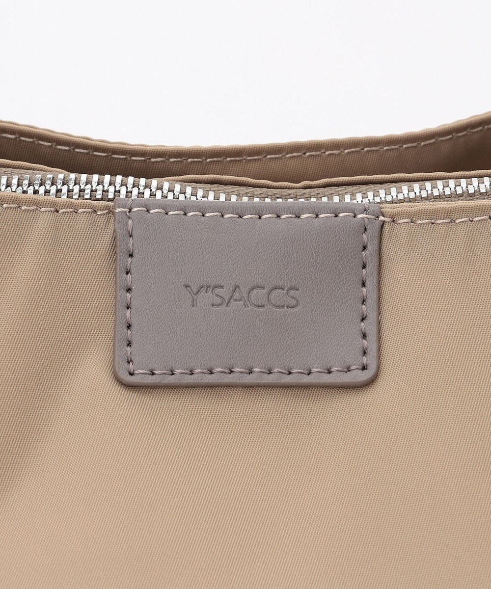 Y'SACCS スクエアすっきりトート Mサイズ 