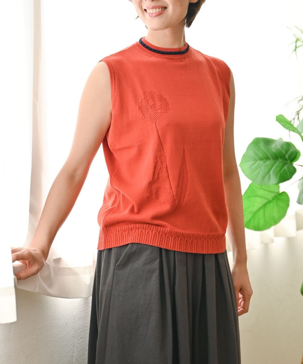 muuc 〈細番手の高級綿糸コットンコーマ糸〉〈洗練された繊維の滑らかな肌触り〉〈お家で洗えるニット〉模様編み ポピーの花リンクス編み ノースリーブブルオーバー 