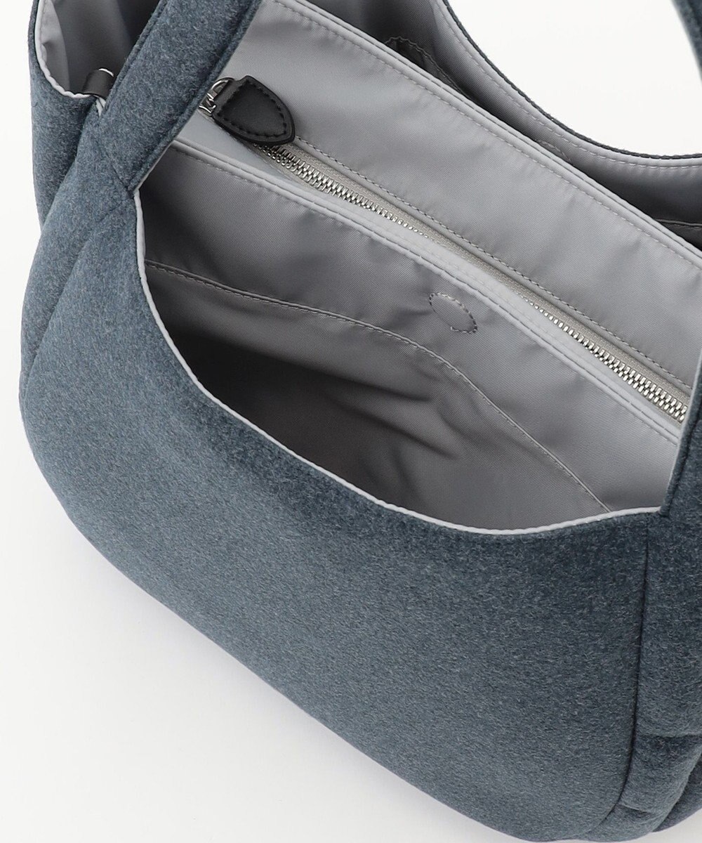 Y'SACCS フェルトトート　Mサイズ 