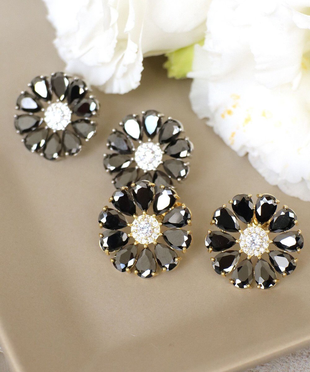 Tiaclasse 【金属アレルギー対応】ブラックフラワーピアス 