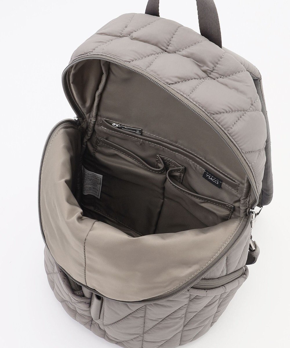 Y'SACCS バイアスキルトリュック 