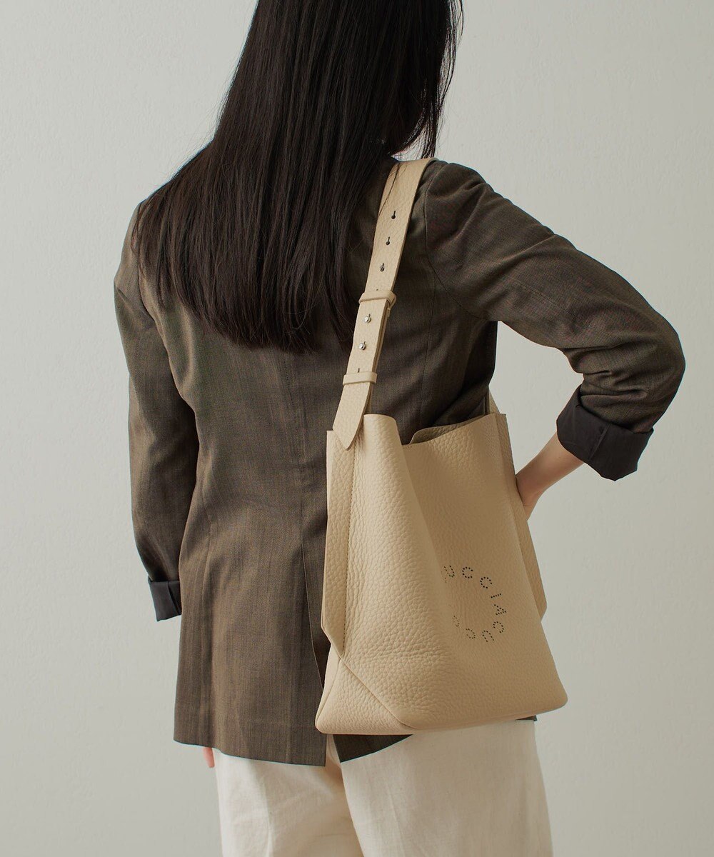 IACUCCI ルオータ ワンハンドルトート ALCE 