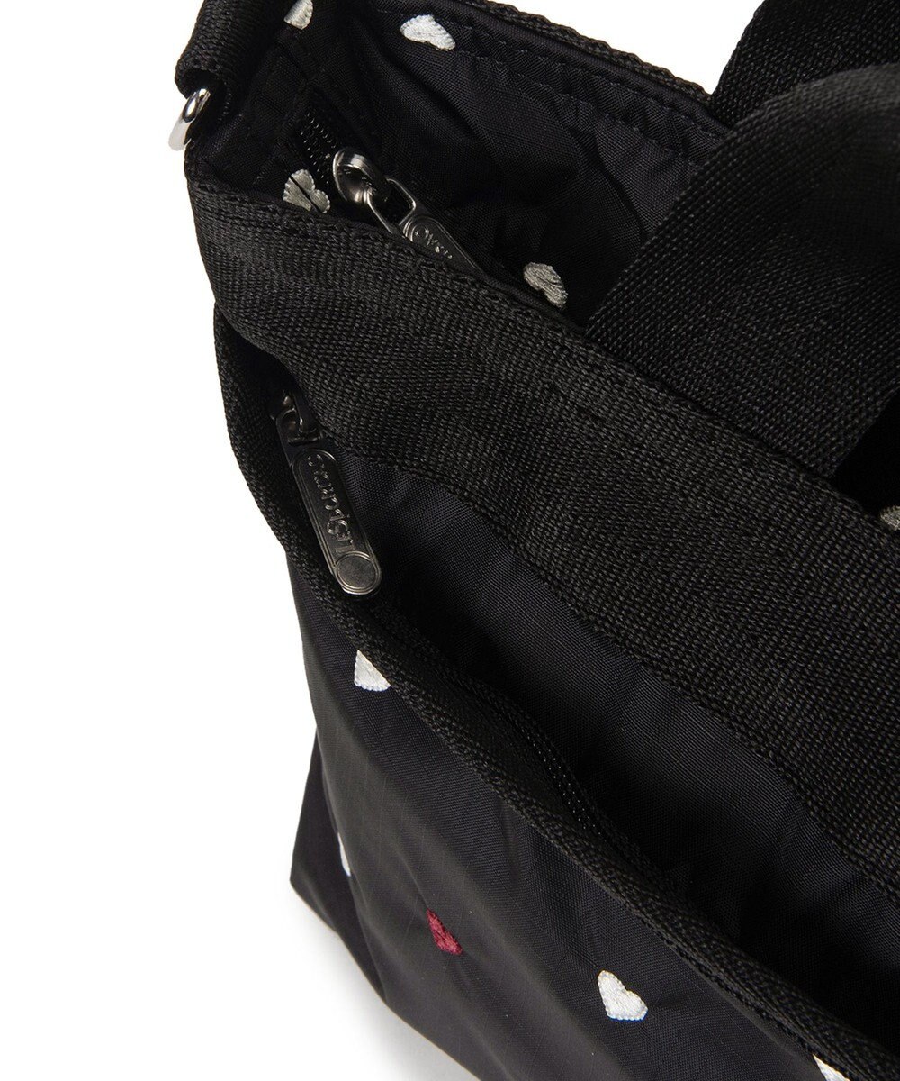 LeSportsac SMALL BUCKET TOTE/レッド/ホワイトハートEMB 