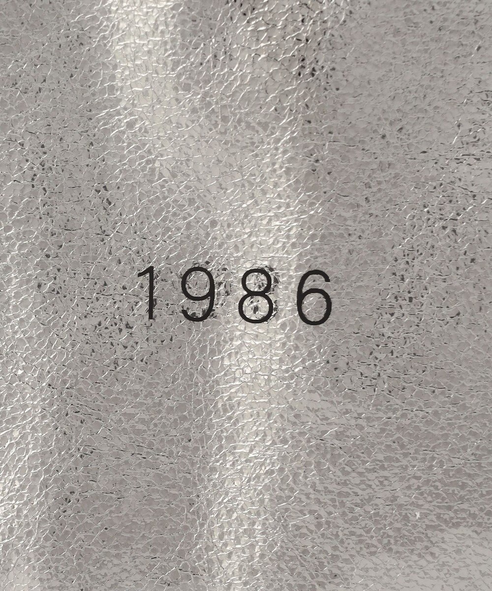 Y'SACCS PVCメタリックショルダーバッグ 