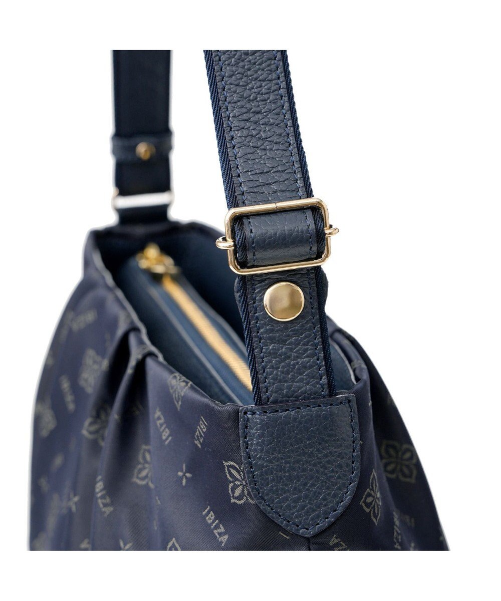 IBIZA ロゴナイロン　ショルダーバッグ 