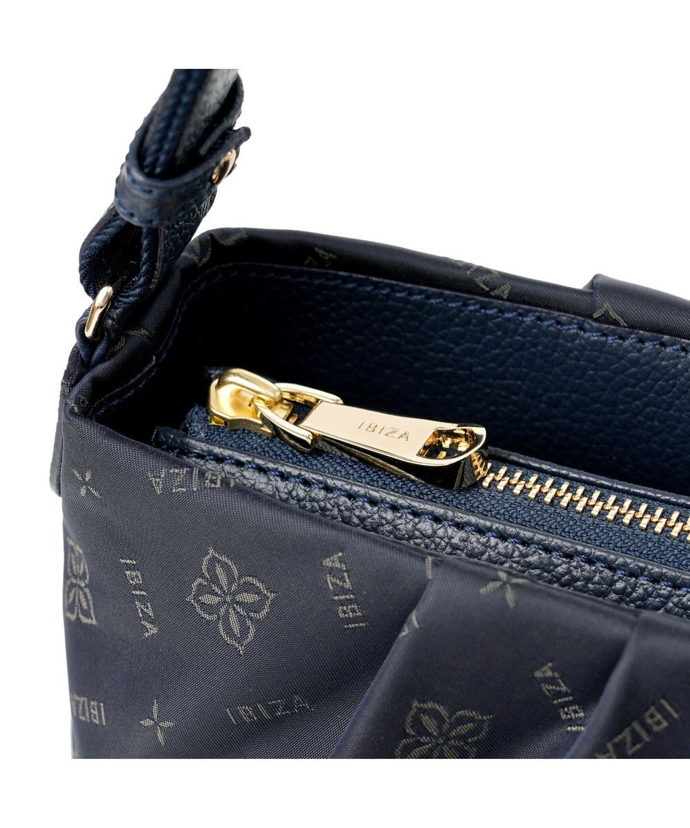 IBIZA ロゴナイロン　ショルダーバッグ 