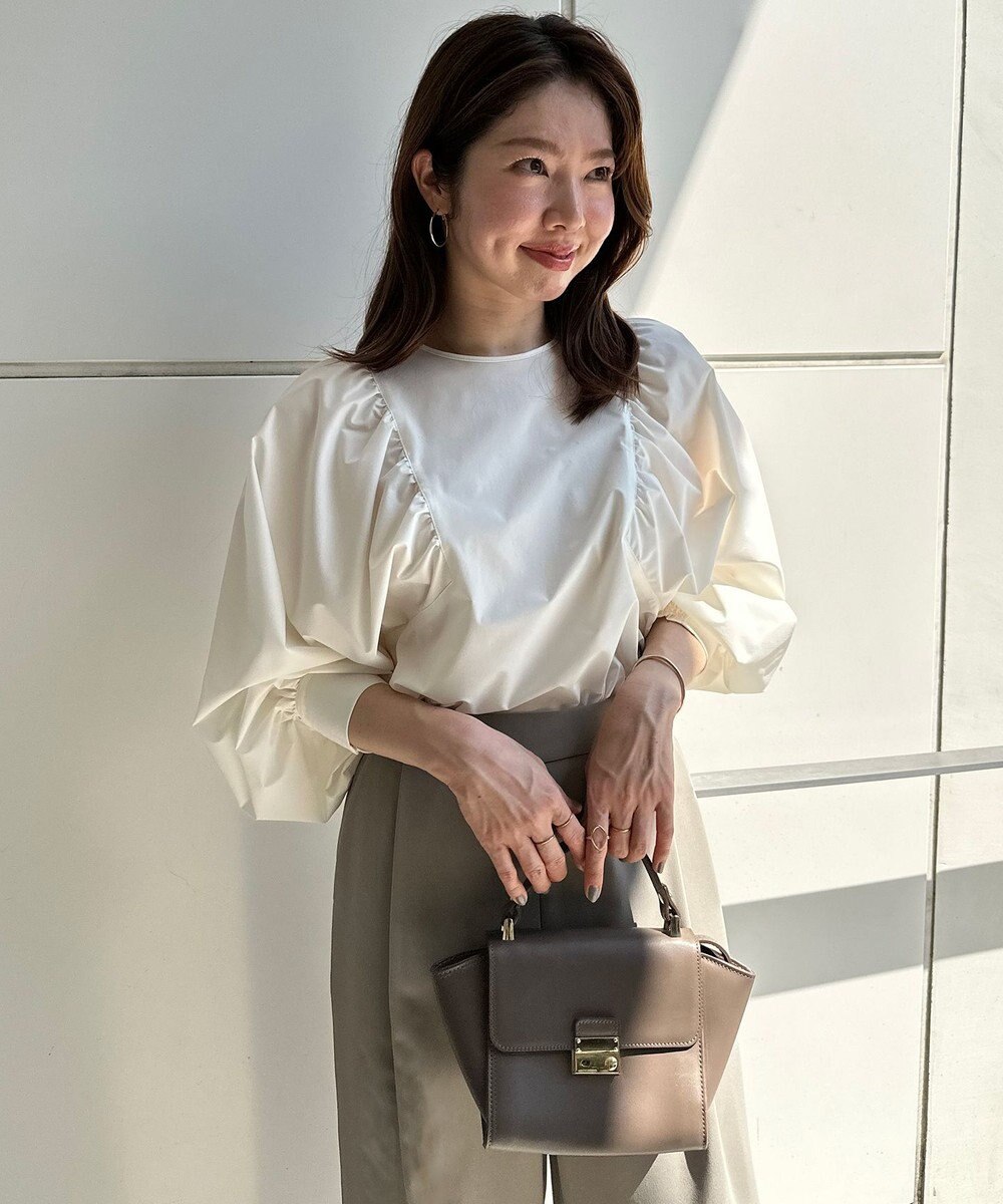 UNFILO 【撥水/軽量/ストレッチ】MOVE TEX ボリュームスリーブブラウス 