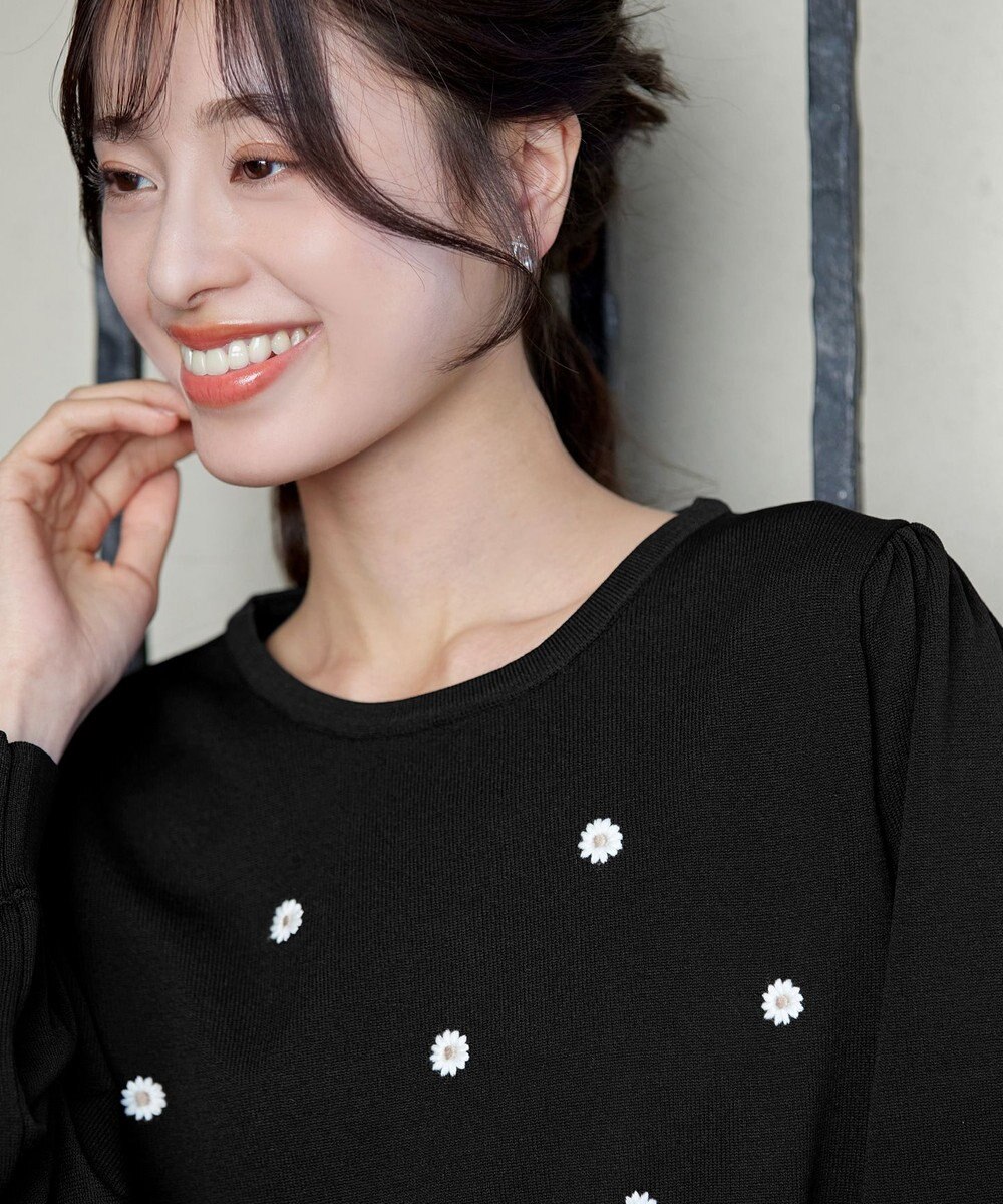 Tiaclasse 【洗える】フラワー刺繍ニットトップス 