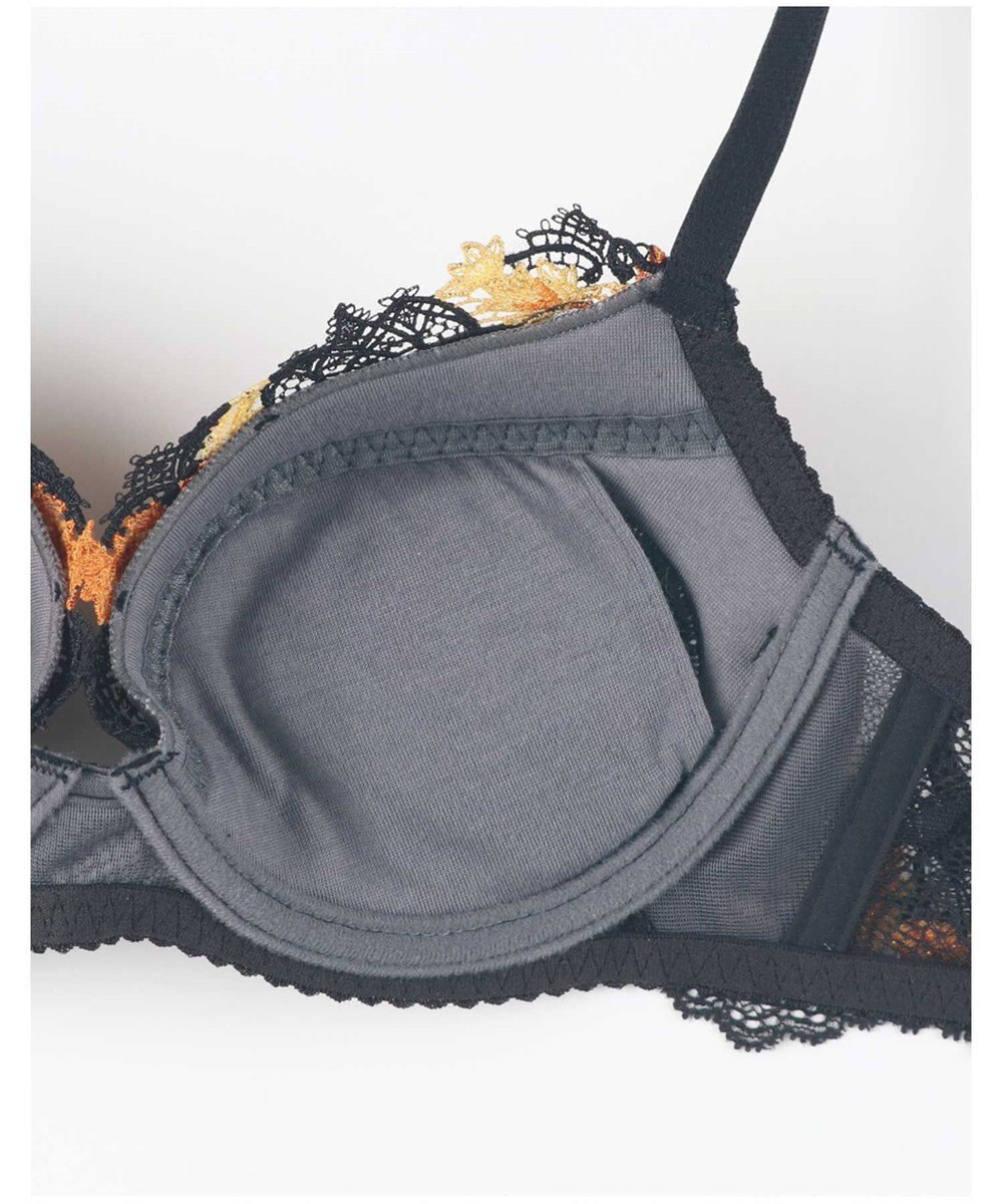 une nana cool 【ねこと魔女の世界を表現】 魔女の猫ブラ 