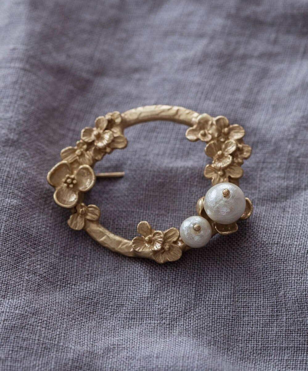 Pisceans フローラル&コットンパールブローチ 