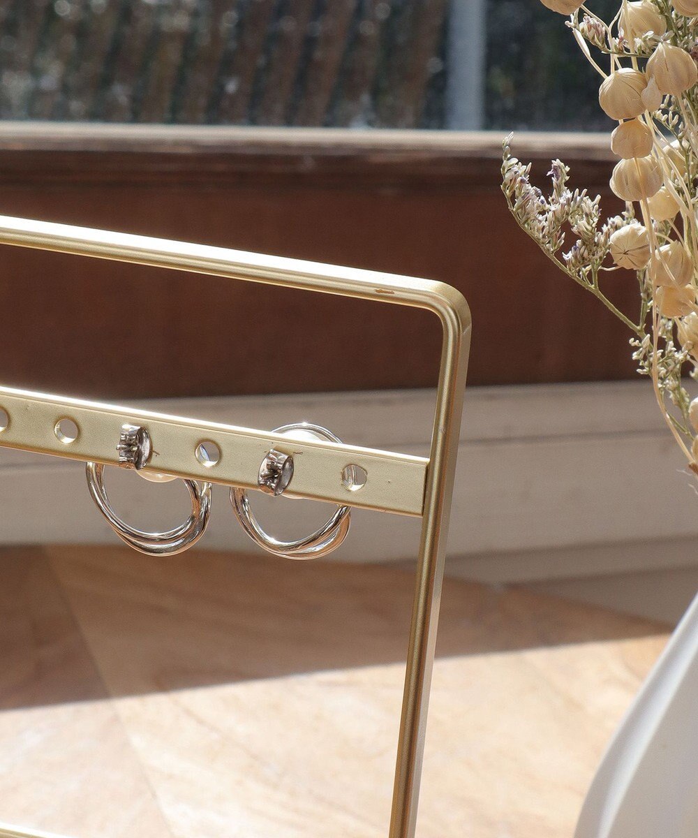 Tiaclasse 捻じりフープパール付きピアス 