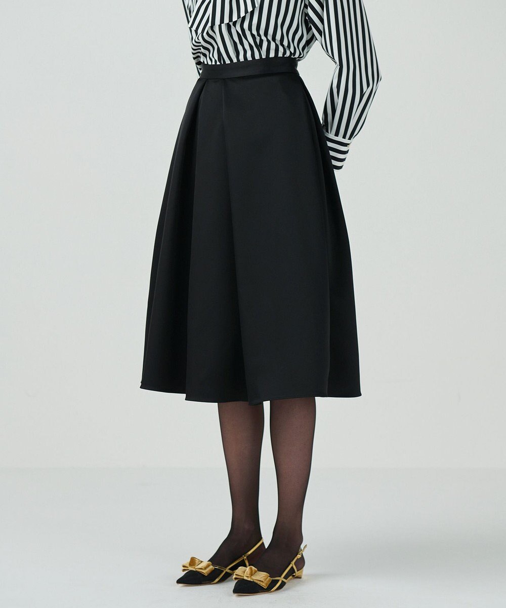 GRACE CONTINENTAL ボリュームサテンタックスカート 