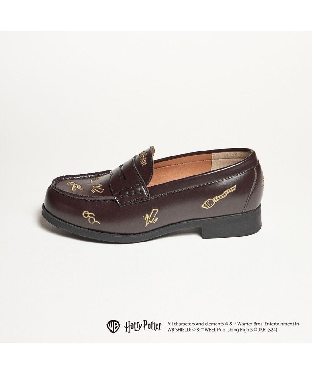 ing <ing>【ハリー・ポッターコラボレーション】刺繍モチーフローファー 