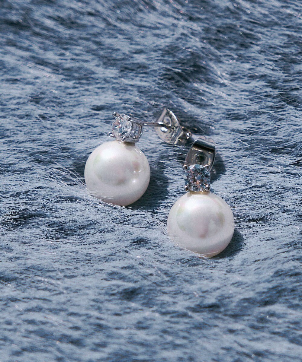 Tiaclasse 【選べる2TYPEデザイン】【金属アレルギー対応】 【養殖パール】  ワンポイントパールピアス＆イヤリング 