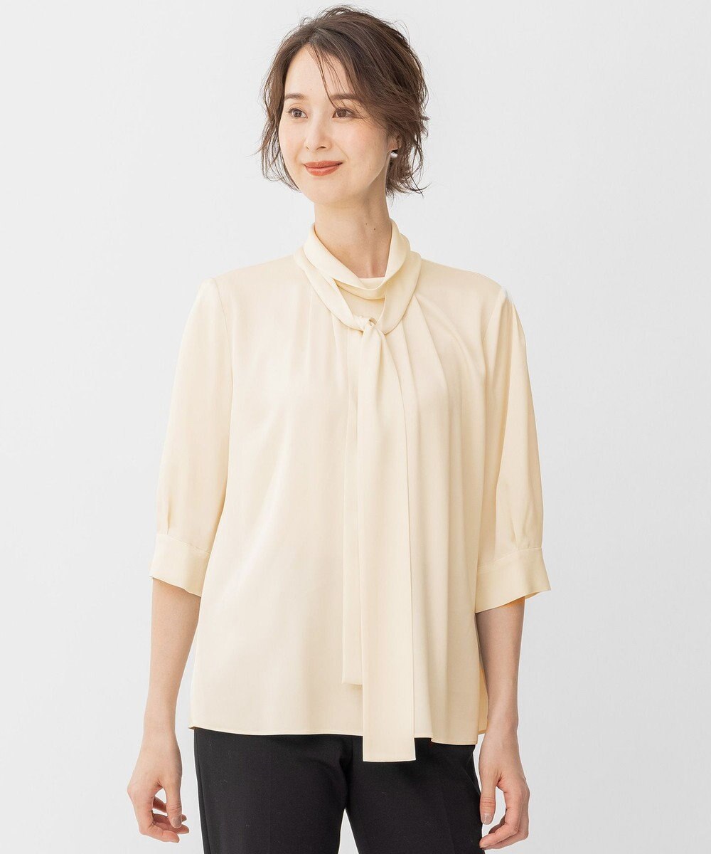 自由区 【洗える/UVケア/吸放湿性】シルクストレッチ ハイネックブラウス 