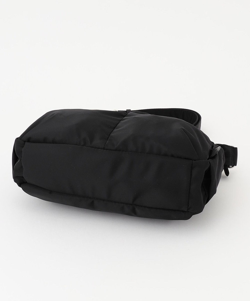 Y'SACCS トリプルポケットベーシックショルダー 