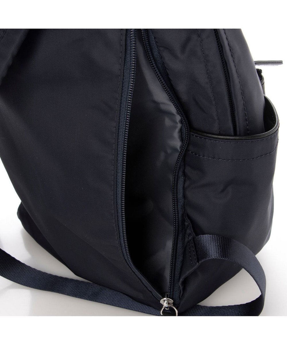 Y'SACCS NEWナイロン×レザーコンビシリーズ　前ポケットミニリュックサック 