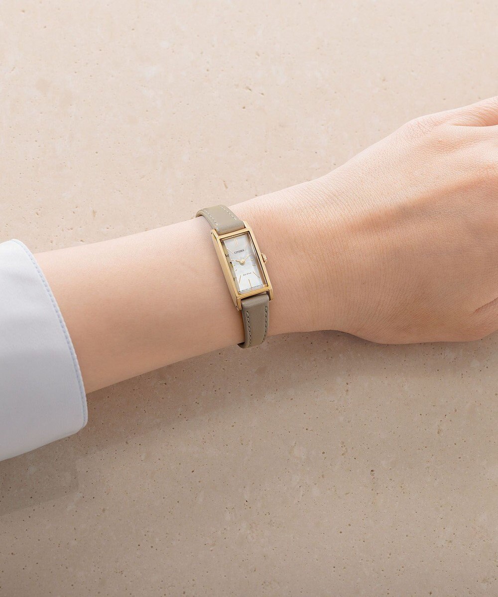 CITIZEN 【ECサイト限定】おしゃれ度の高いグレージュ ハンサムなデザイン 電池交換不要 