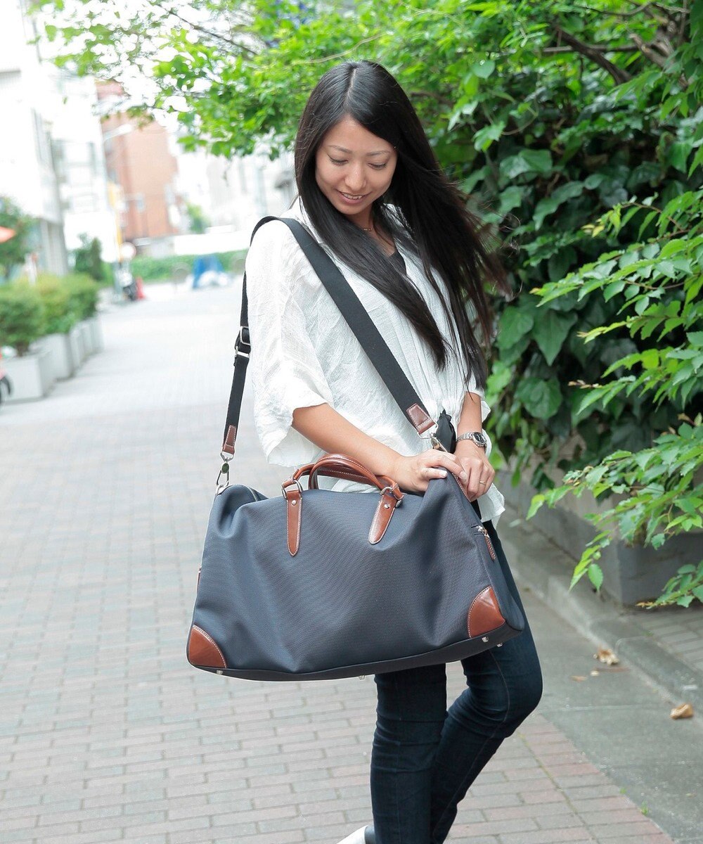 UNBILLION 【テレビ ドラマ着用アイテム】Otias 1681デニール×白化合皮ボストンL 