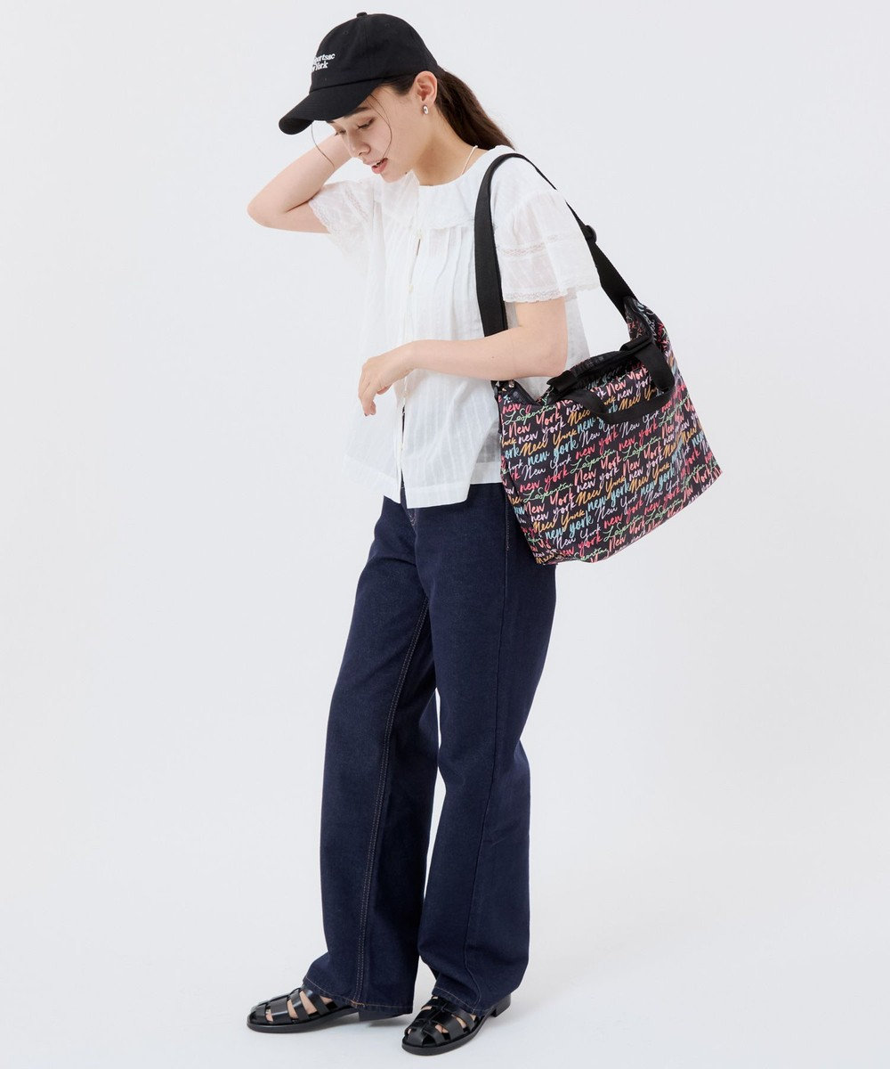 LeSportsac DELUXE EASY CARRY TOTE/NYCスクリプトブラック 