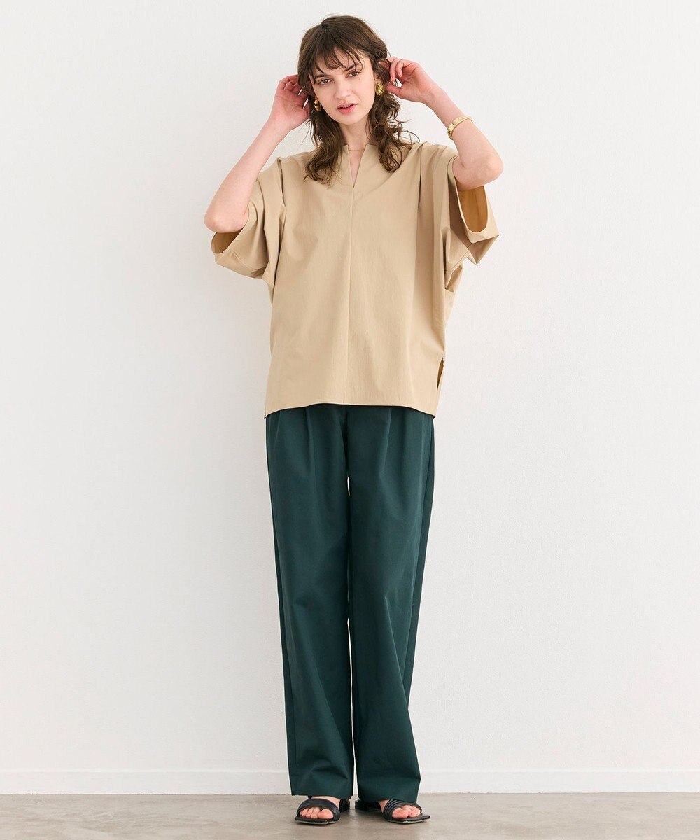 BEIGE， 【接触冷感/UVカット/洗える・BAILA 8.9月合併号掲載】YANN / Vスリットプルオーバーブラウス 