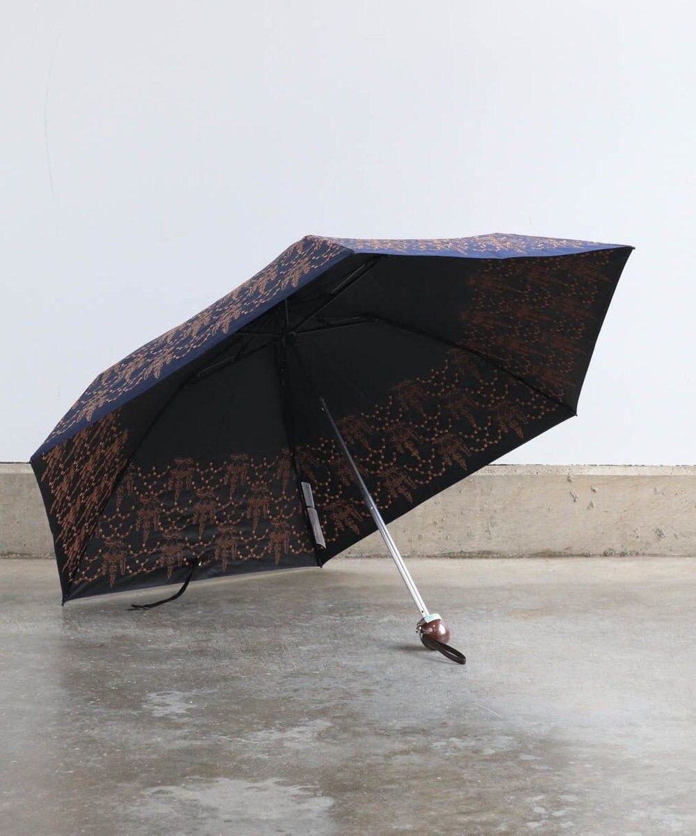 AND WOOL 〈UVカット率99%以上・一級遮光生地・晴雨兼用〉イラカ刺繍の日傘 （折りたたみ傘タイプ） 