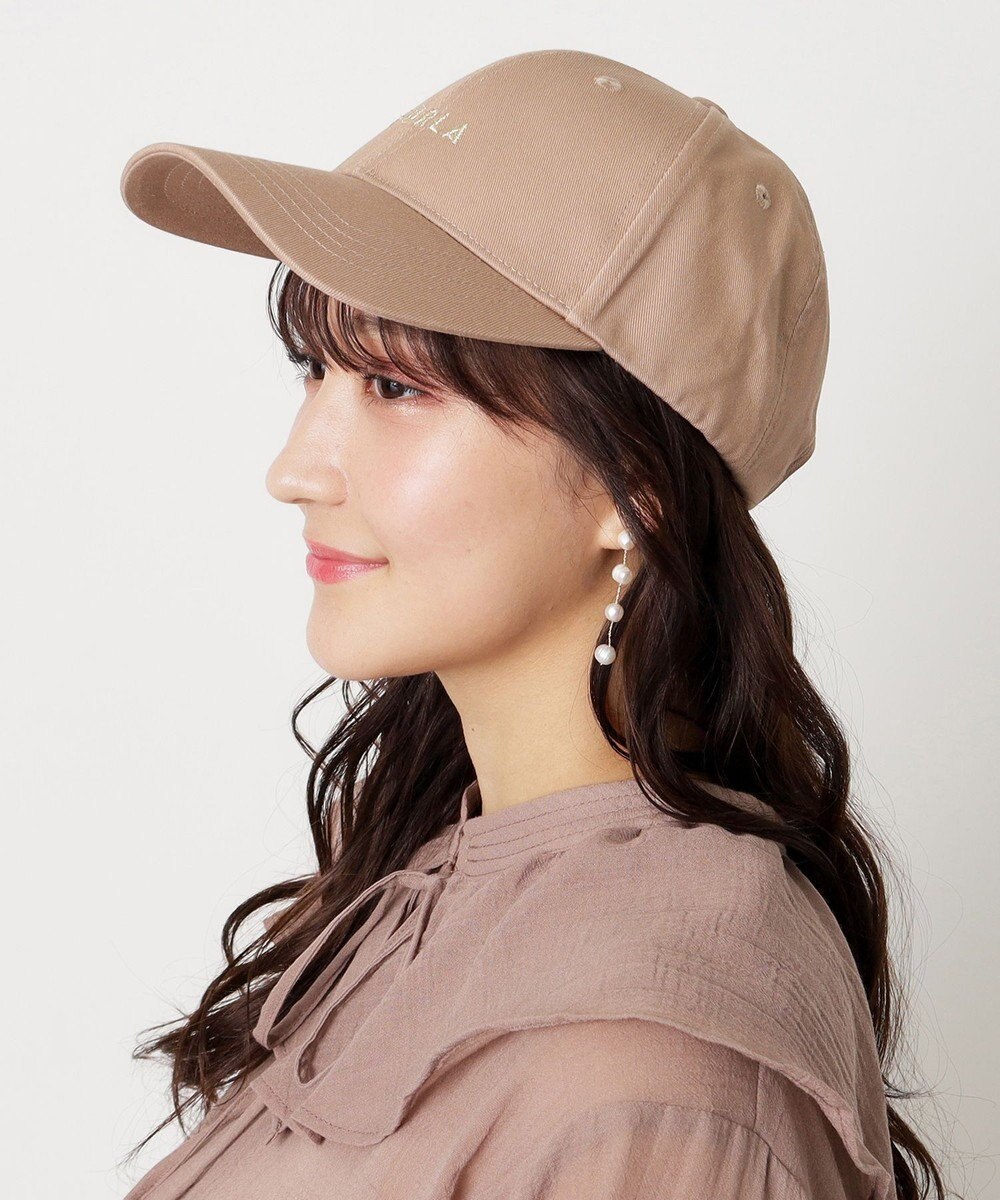 MOONBAT FURLA(フルラ) フロントロゴ刺繍キャップ UV 