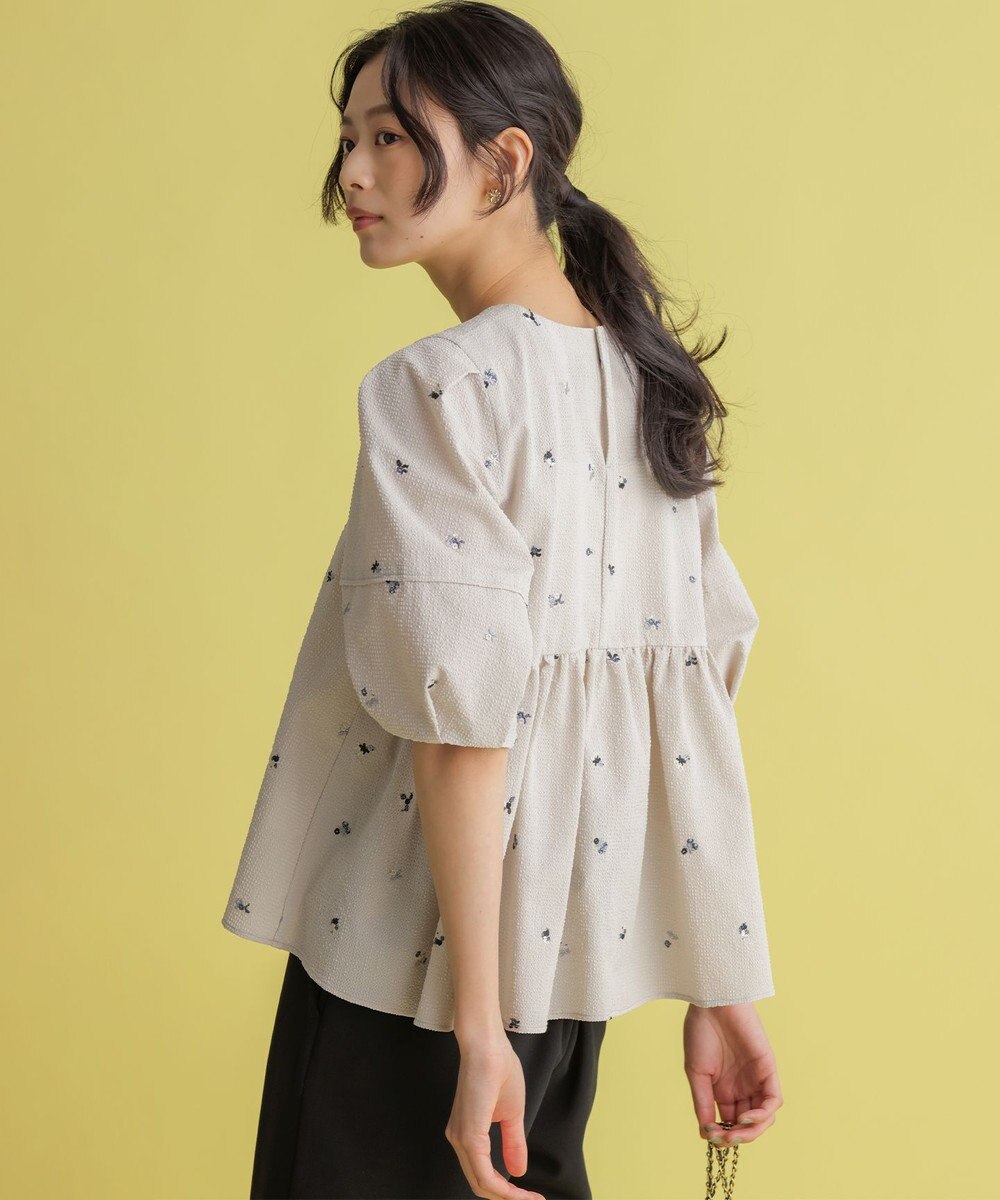 組曲 L 【WEB限定】ミニフラワーエンブロイダリー ブラウス 
