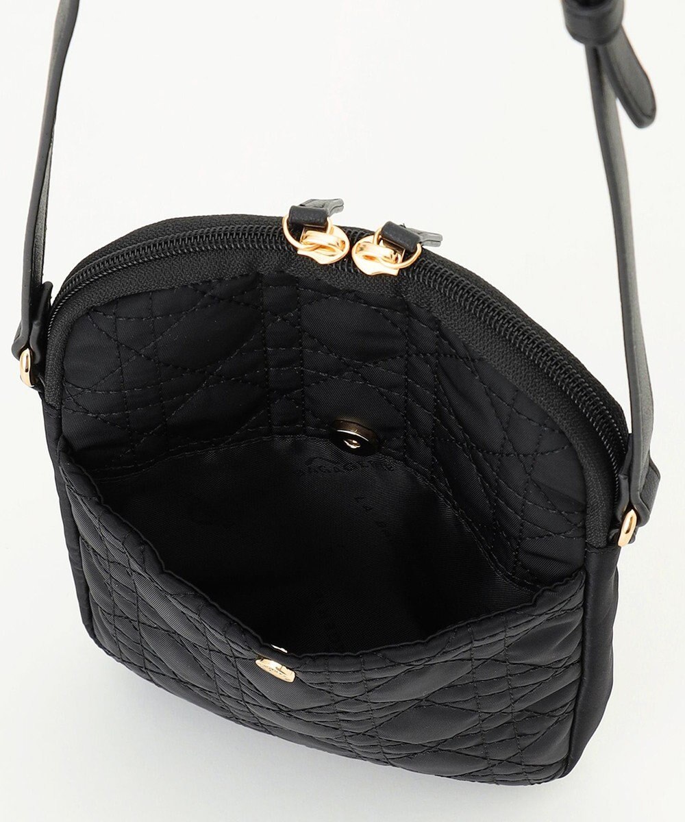 LA BAGAGERIE グリッドキルティングショルダー 