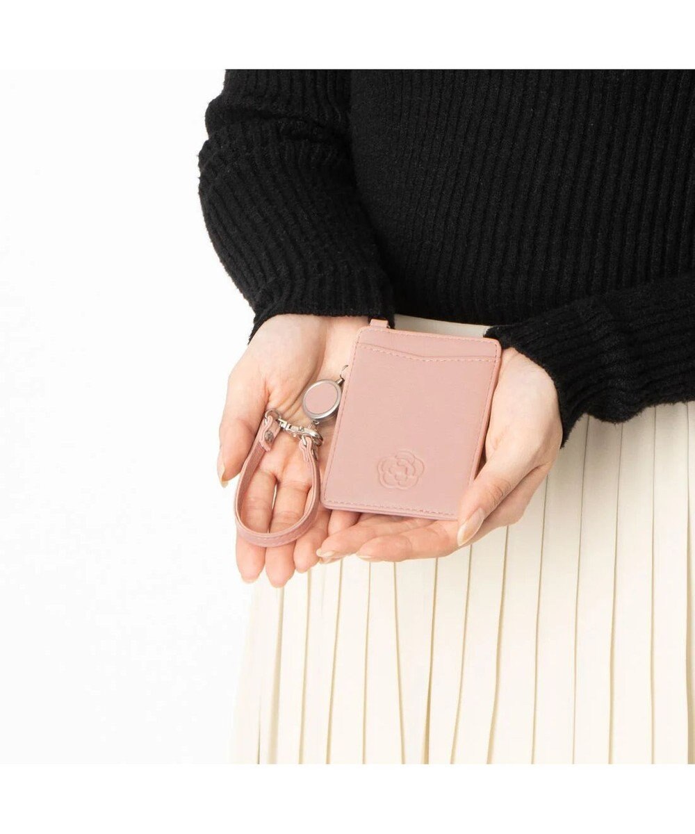 CLATHAS ワッフル リール付きパスケース 