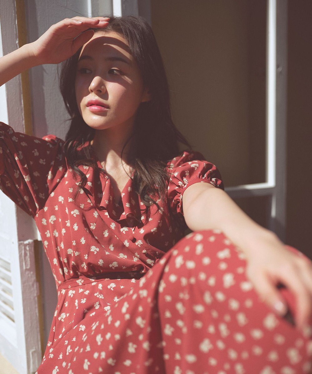 Feroux カシュクールデザイン 小花プリントワンピース 