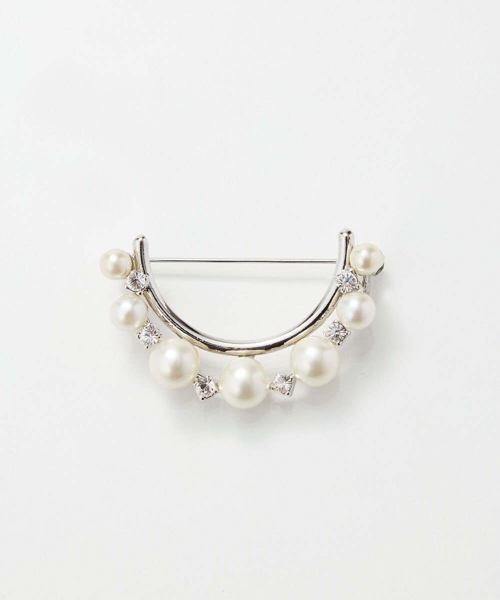 Phoebe フォーマルパールビジューハーフブローチ　シルバー 