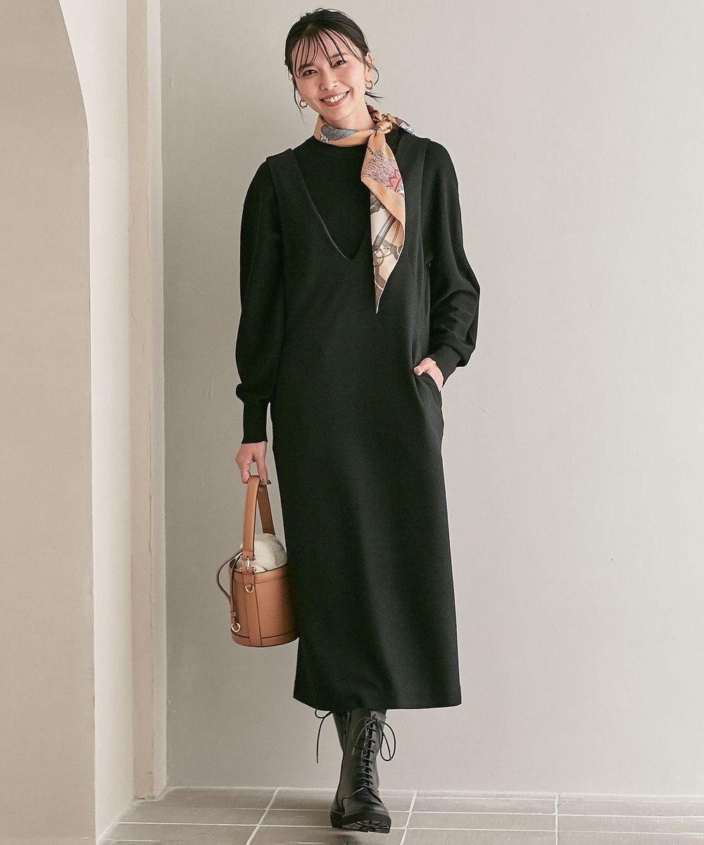 23区 【WEB限定カラーあり】ウール圧縮スムース Vネック ワンピース 