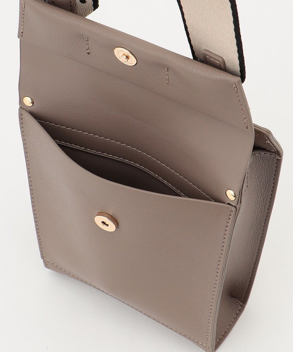 LA BAGAGERIE 【maison vert】 【超軽量！】フラップスマートショルダー 