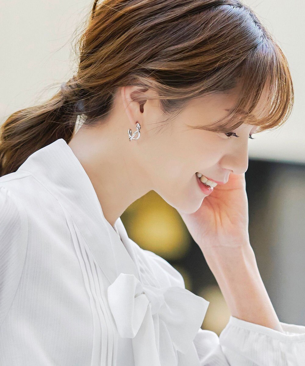 Tiaclasse ツイストピアス 