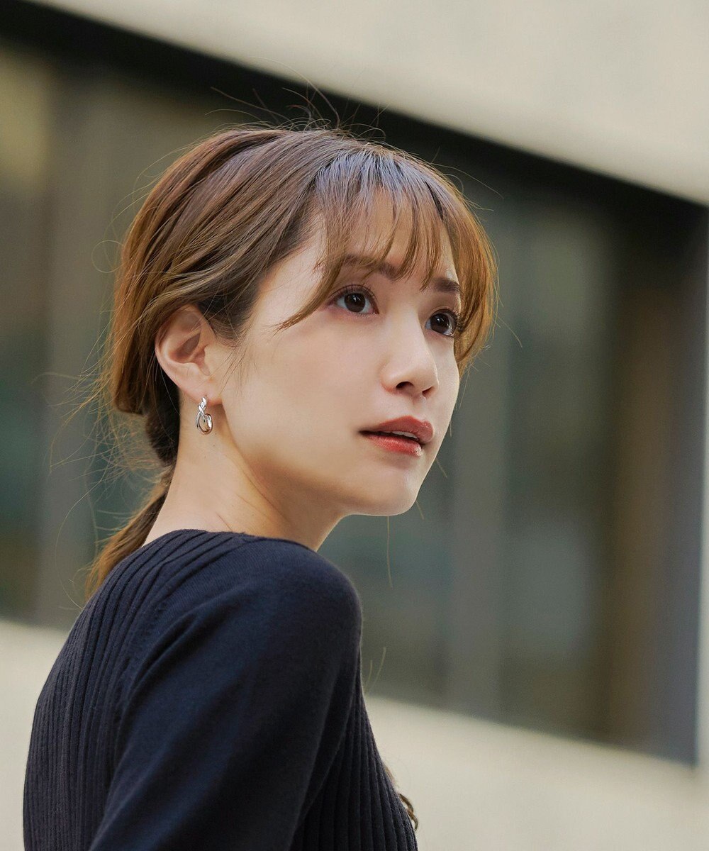 Tiaclasse ツイストピアス 