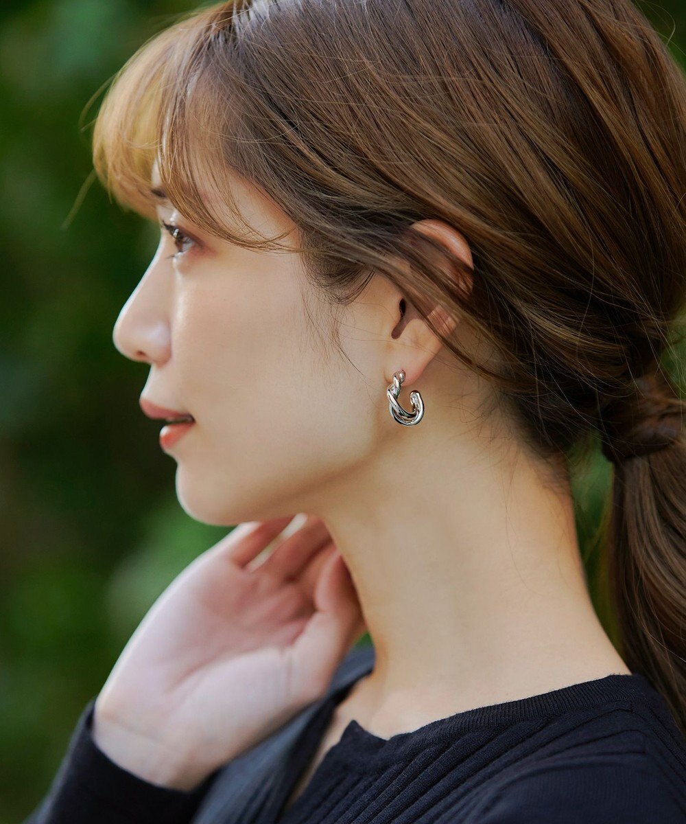 Tiaclasse ツイストピアス 