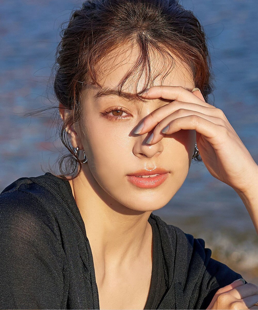 Tiaclasse ツイストピアス 