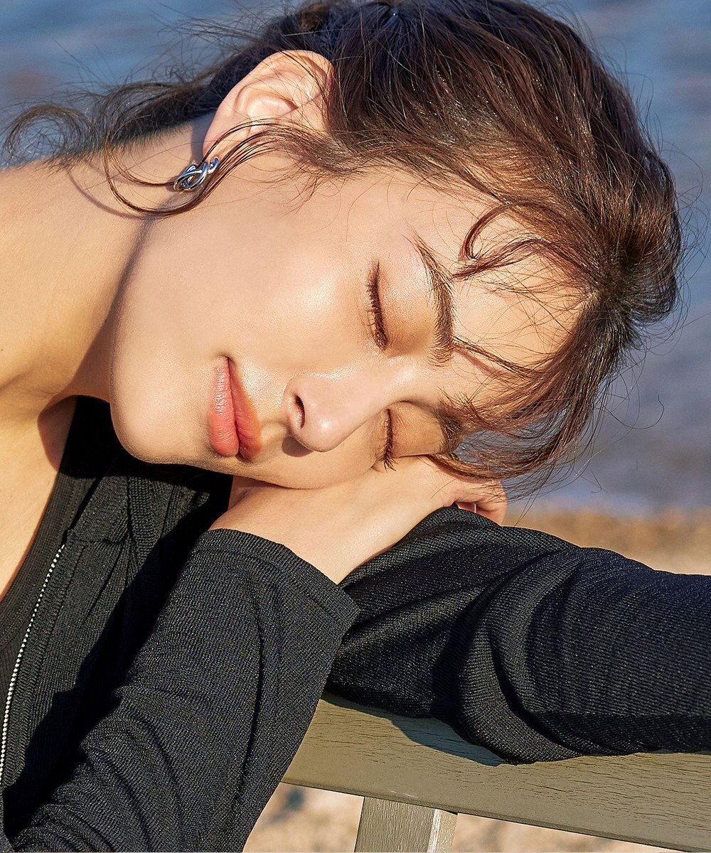 Tiaclasse ツイストピアス 