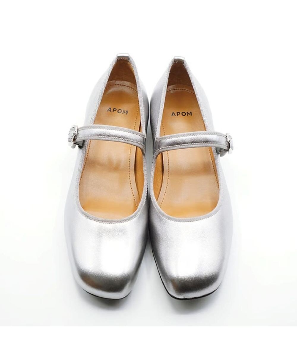 APOM 本革オブリークトゥメリージェーン 20 