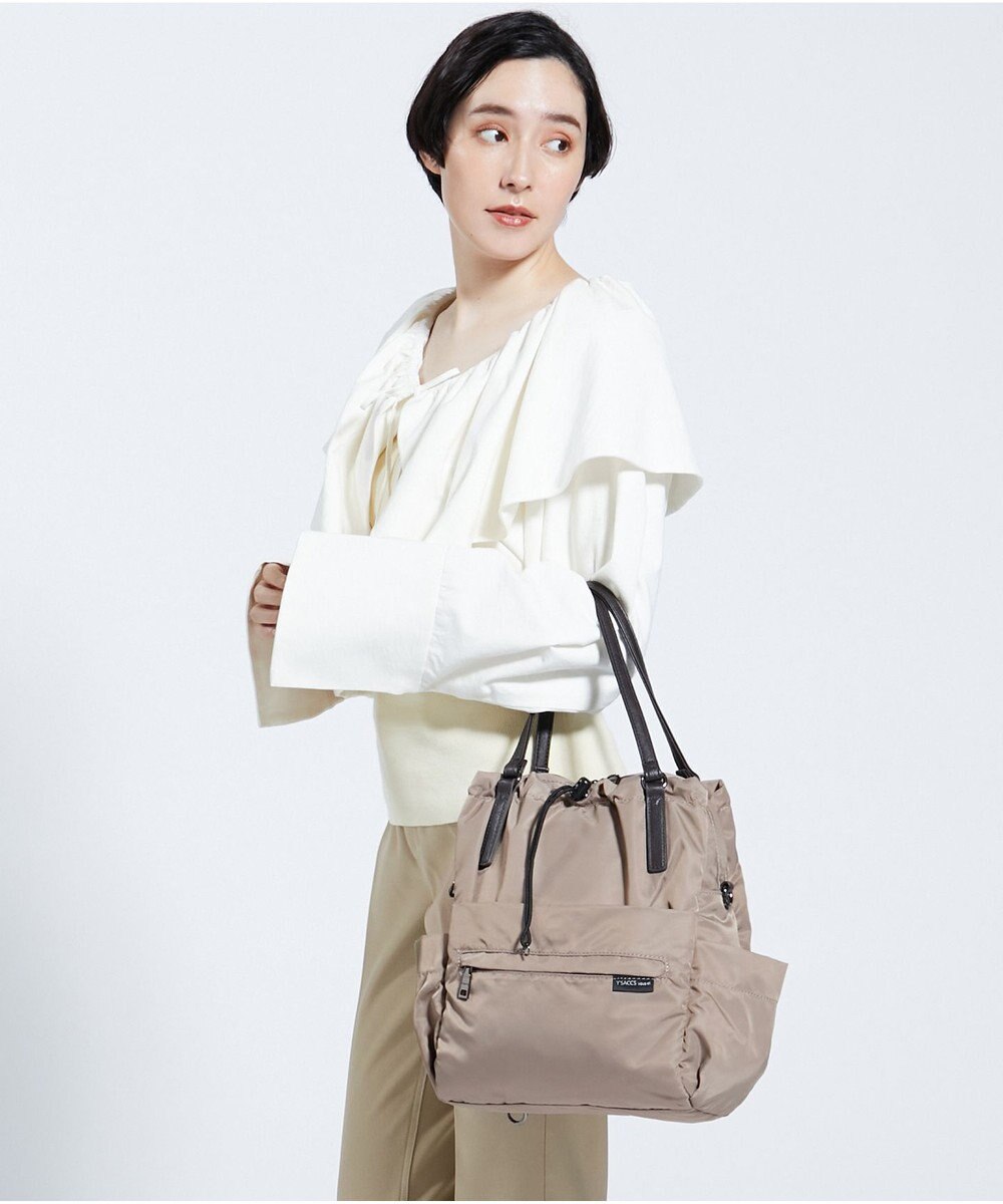 Y'SACCS 【Y’SACCS vous et】ポーチ付き4WAYリュック 