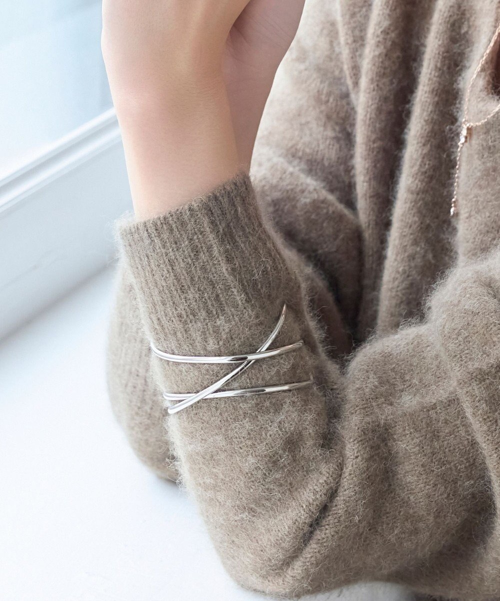 Phoebe ニュアンスラインワイドカフバングル シルバー 