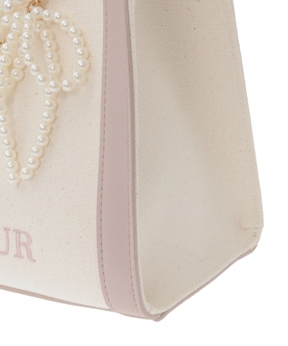 Maison de FLEUR チャーム付きスクエア2Wayバッグ 