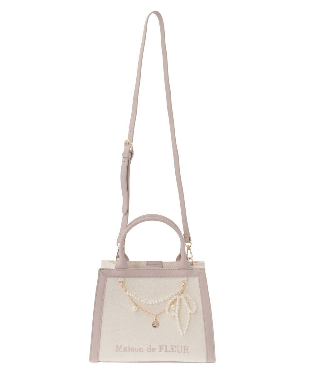 Maison de FLEUR チャーム付きスクエア2Wayバッグ 