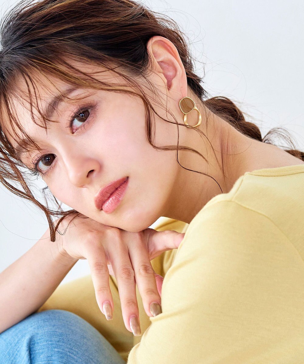 Tiaclasse カラーメタルリングピアス 