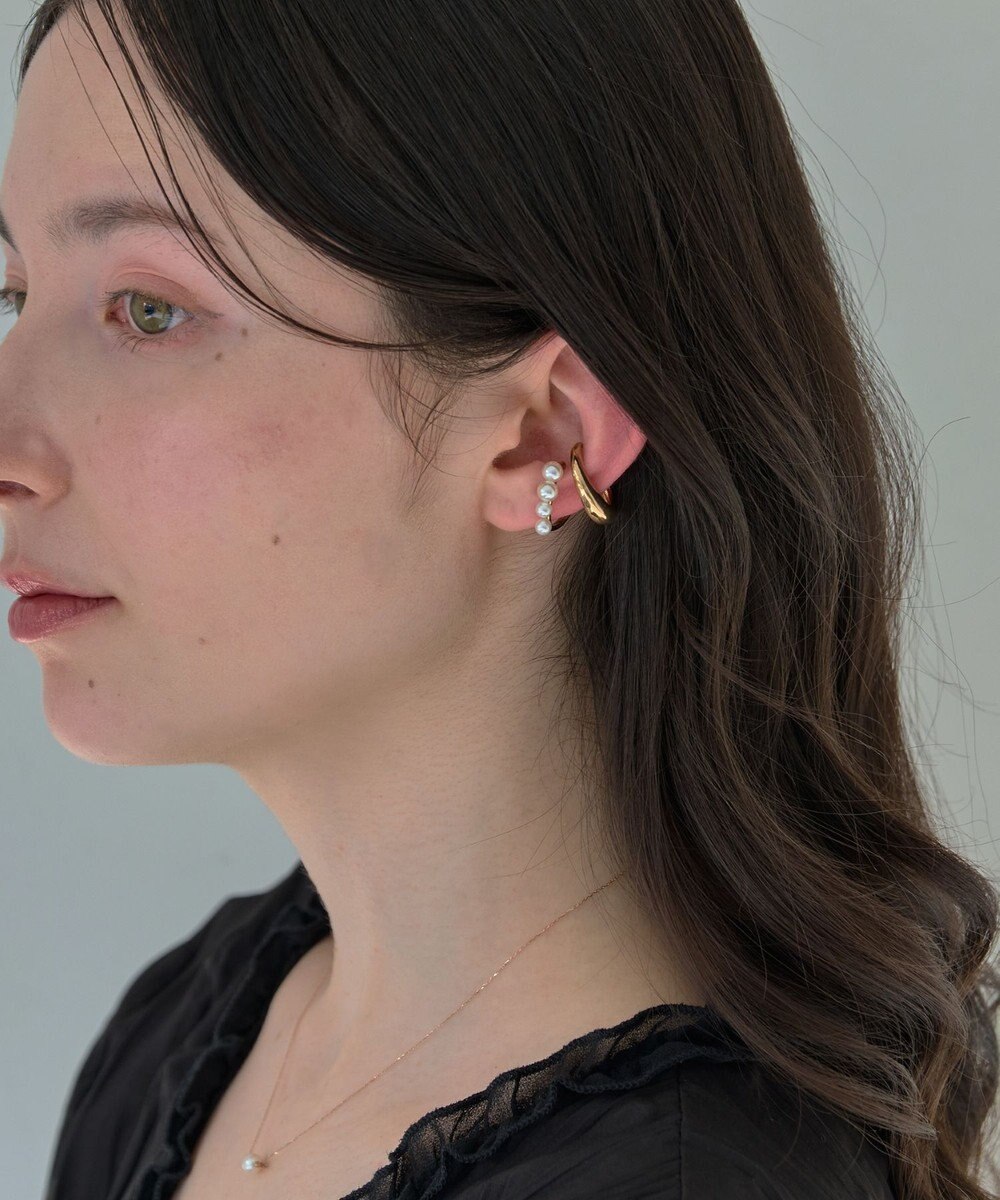 Phoebe 〈シリーズ累計販売10000点突破！〉≪雑誌掲載商品≫ドレッシングパールイヤーカフ　ゴールド 