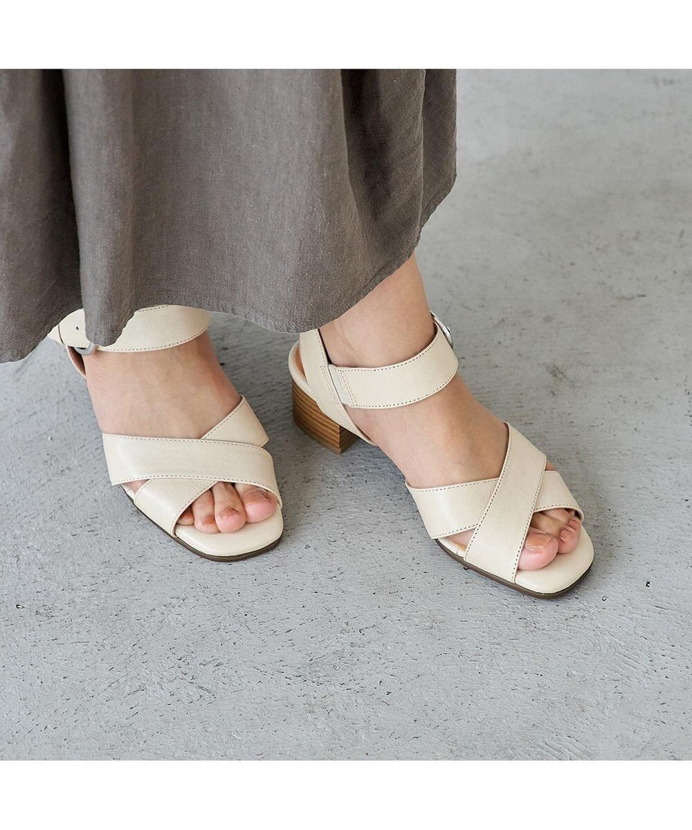 ing <ing>【WEB限定】ストラップクロスサンダル 