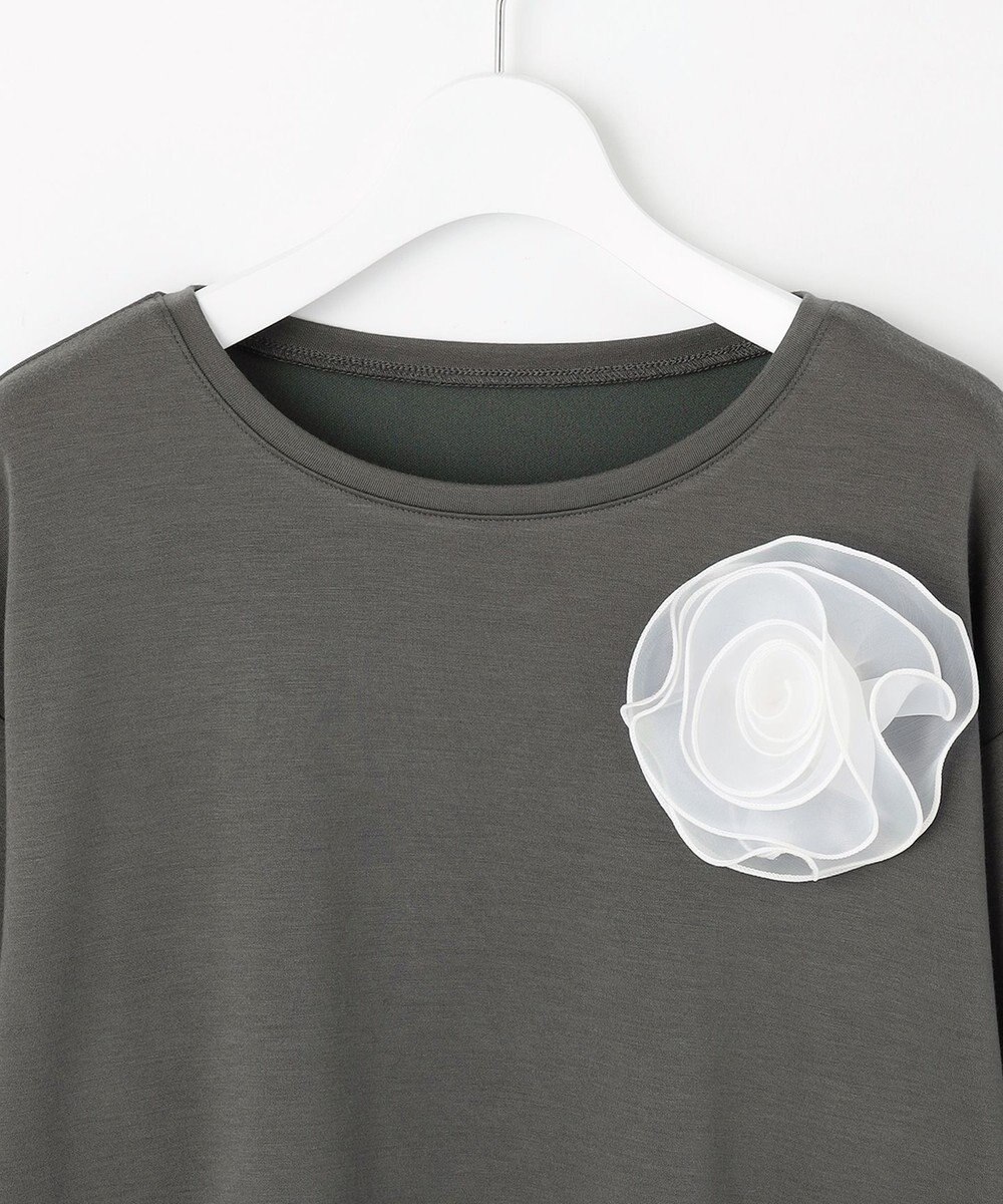 Feroux 【洗える】ローズコサージュ ダンボールプルオーバー 