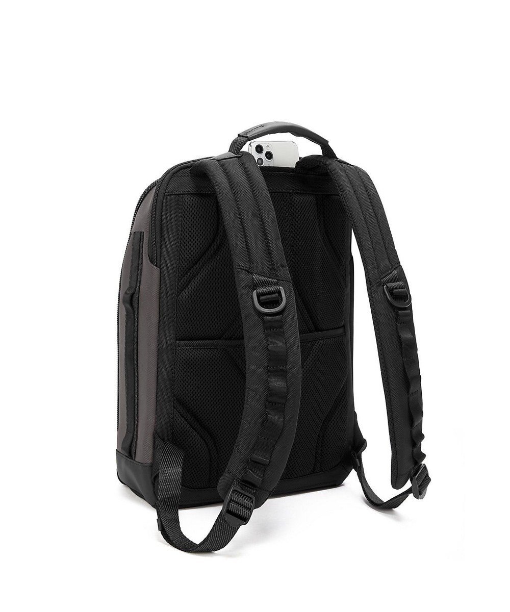 TUMI  メンズ  Alpha Bravo 「ダイナミック」バックパック 