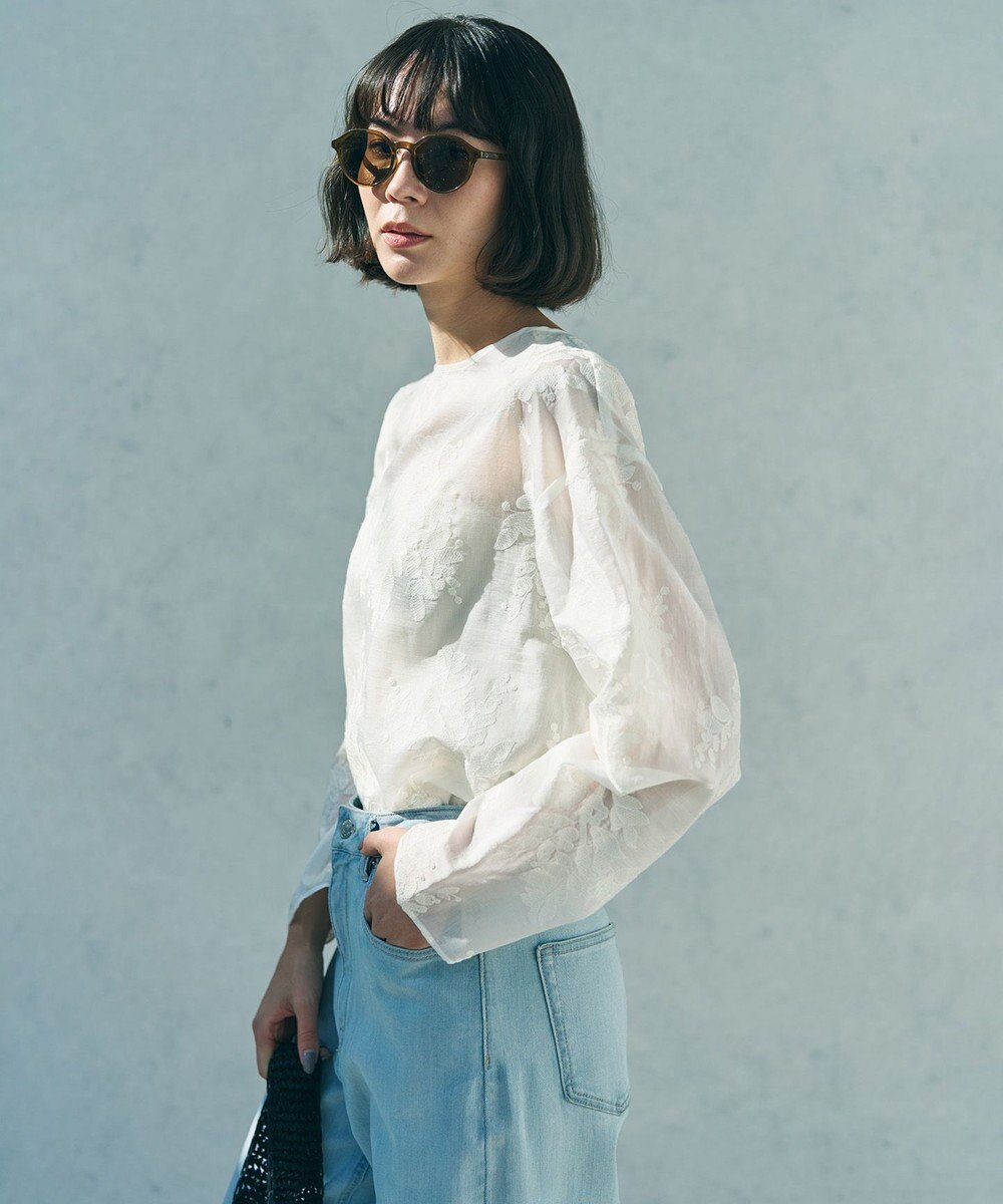 UNFILO L 【前後着用可能の2WAY仕様】ボタニカル エンブロイダリー ブラウス 